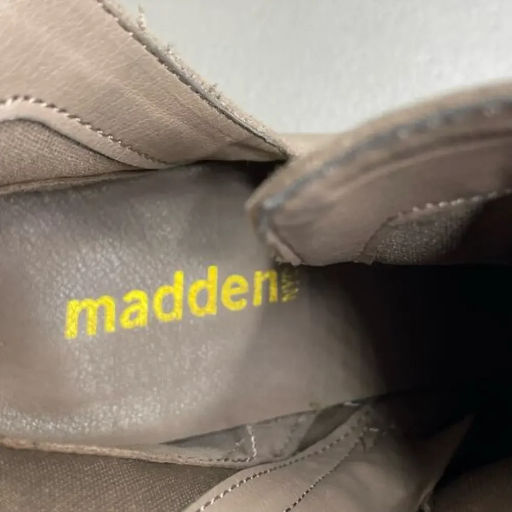 Steve‎ Madden Wedge Ankle Booties Suede Round Toe Side Zip Tan Size 7 Country